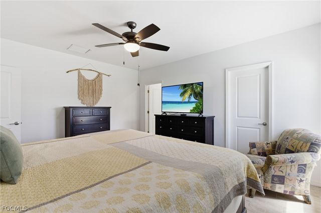 2714 SW 3rd LN, Cape Coral, FL 33991