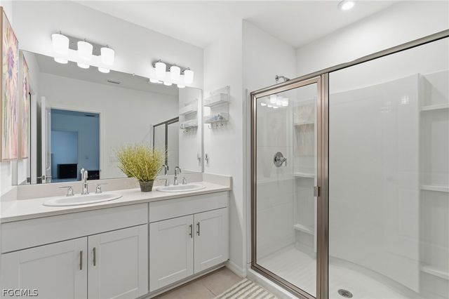 2714 SW 3rd LN, Cape Coral, FL 33991