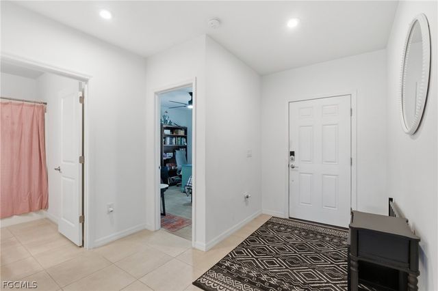 2714 SW 3rd LN, Cape Coral, FL 33991