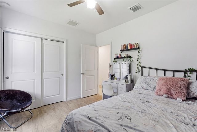 2714 SW 3rd LN, Cape Coral, FL 33991