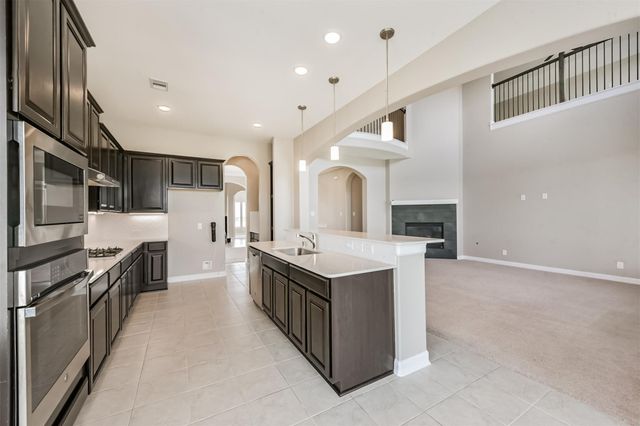 13915 Foyt Drive, Mont Belvieu, TX 77523