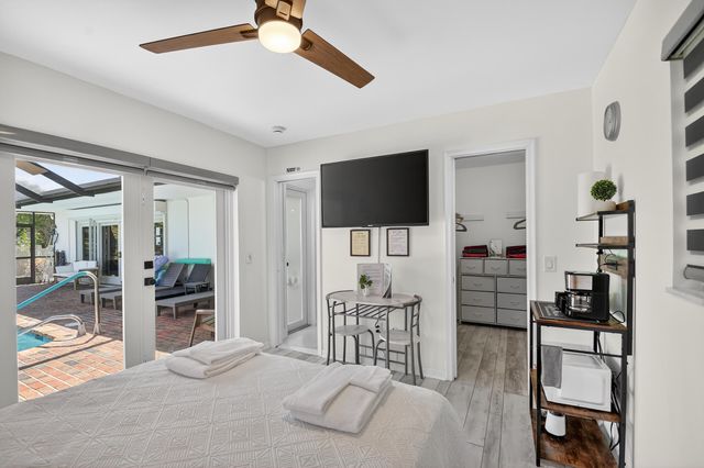 8416 Pine Tree Lane, West Palm Beach, FL 33406