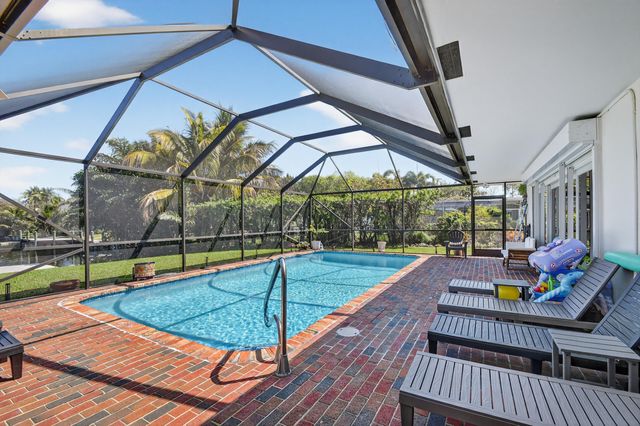 8416 Pine Tree Lane, West Palm Beach, FL 33406