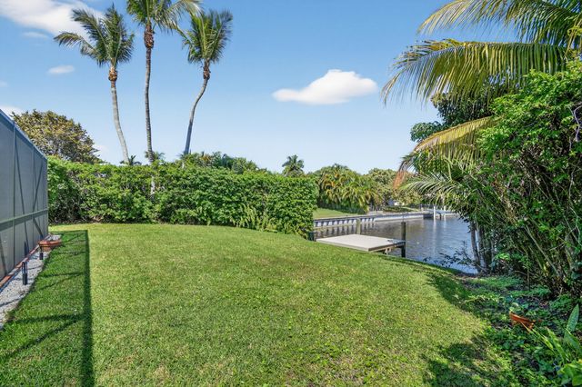 8416 Pine Tree Lane, West Palm Beach, FL 33406