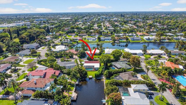 8416 Pine Tree Lane, West Palm Beach, FL 33406