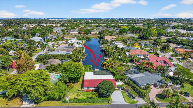 8416 Pine Tree Lane, West Palm Beach, FL 33406