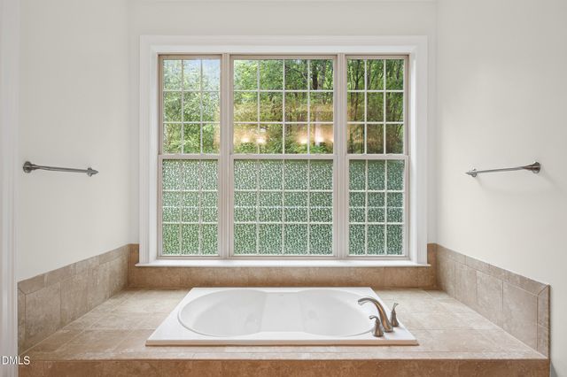 7540 Hasentree Club Drive, Wake Forest, NC 27587