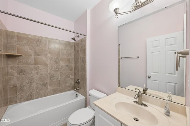 7540 Hasentree Club Drive, Wake Forest, NC 27587