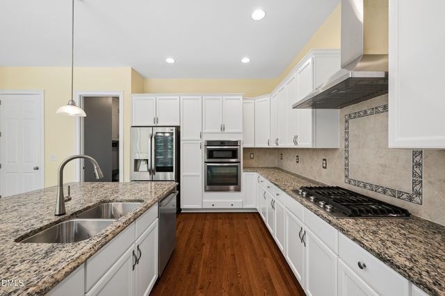 7540 Hasentree Club Drive, Wake Forest, NC 27587