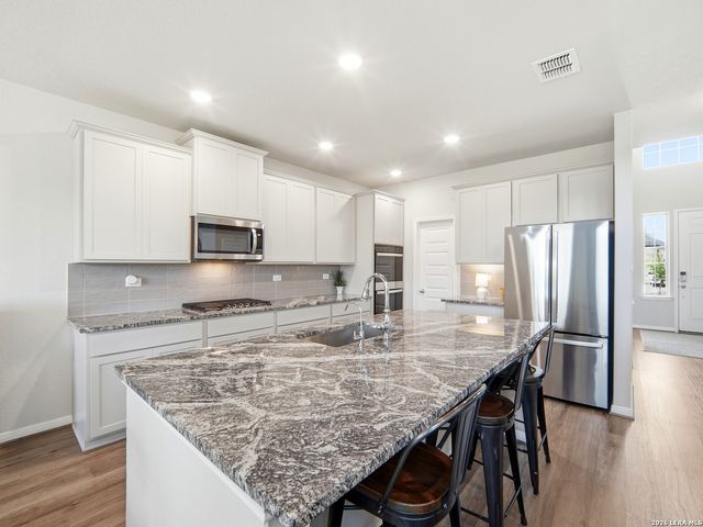 1639 Dunvegan Park, Bulverde, TX 78163