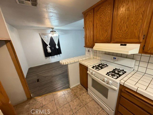 Rd Frontage 238, South Gate, CA 90280