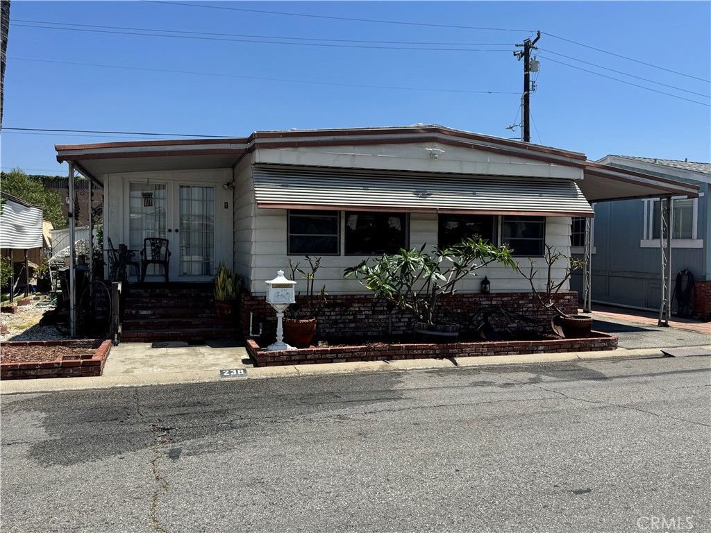 Rd Frontage 238, South Gate, CA 90280