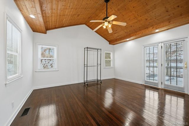 63 Lakeside Trail, Ridge, NY 11961