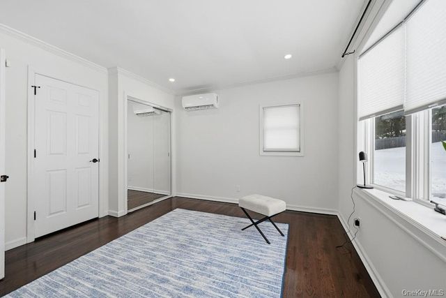 63 Lakeside Trail, Ridge, NY 11961