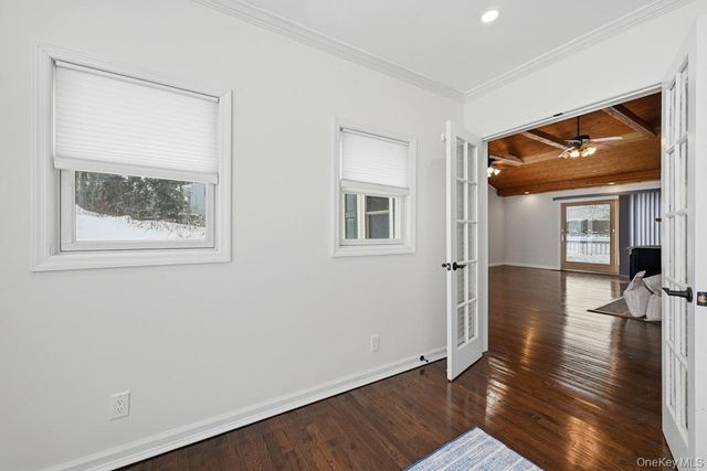 63 Lakeside Trail, Ridge, NY 11961