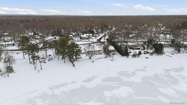 63 Lakeside Trail, Ridge, NY 11961