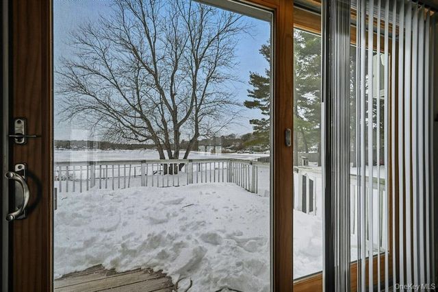 63 Lakeside Trail, Ridge, NY 11961