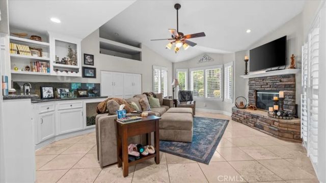 1367 Northstar, Upland, CA 91784