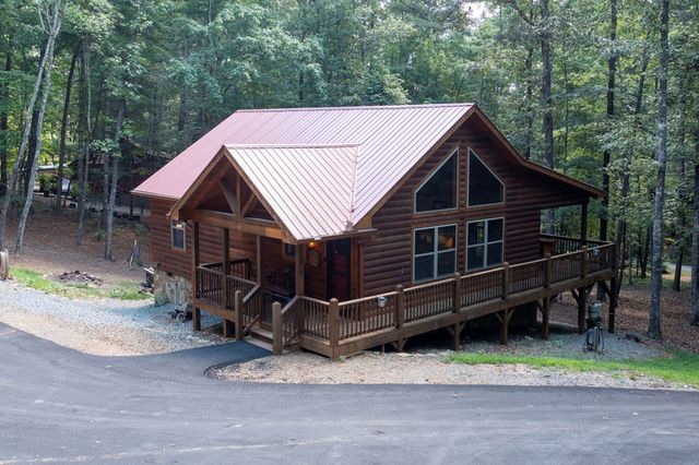 570 Hawthorne Lane, Murphy, NC 28906