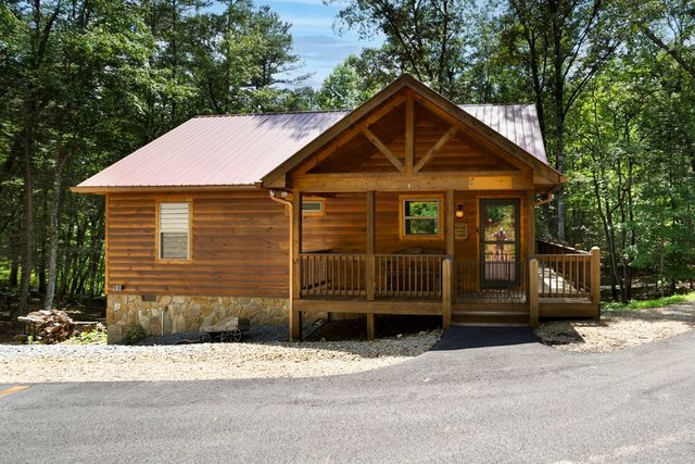 570 Hawthorne Lane, Murphy, NC 28906