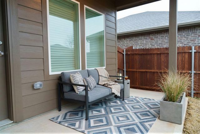 929 Jefferson Way, Sherman, TX 75092