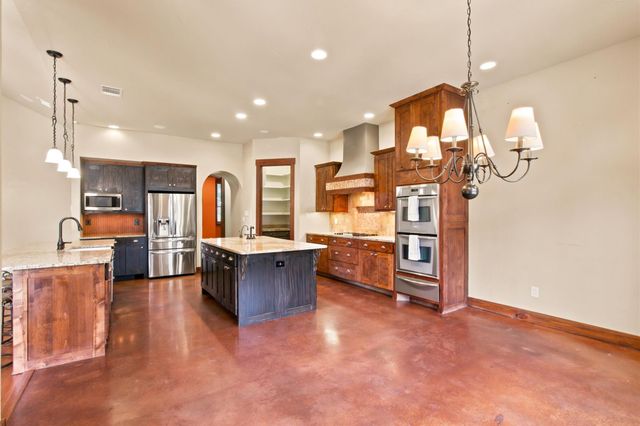 3121 Summit Ridge DR, San Marcos, TX 78666