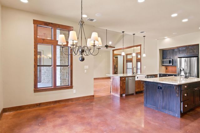 3121 Summit Ridge DR, San Marcos, TX 78666
