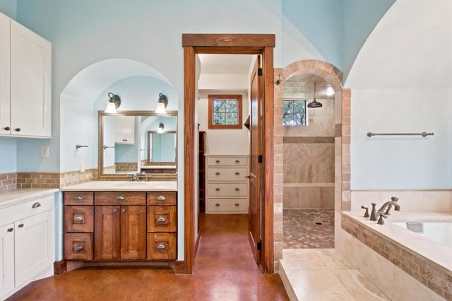 3121 Summit Ridge DR, San Marcos, TX 78666