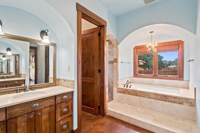 3121 Summit Ridge DR, San Marcos, TX 78666