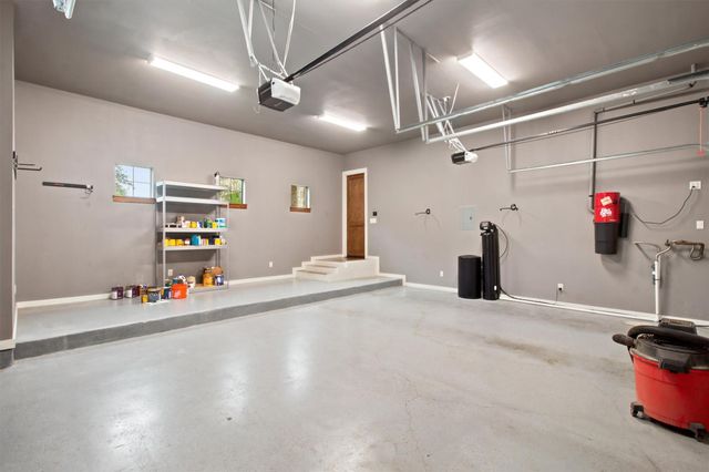 3121 Summit Ridge DR, San Marcos, TX 78666