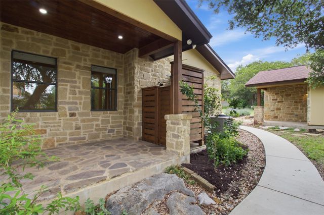 3121 Summit Ridge DR, San Marcos, TX 78666