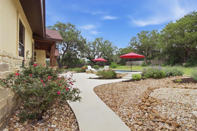 3121 Summit Ridge DR, San Marcos, TX 78666