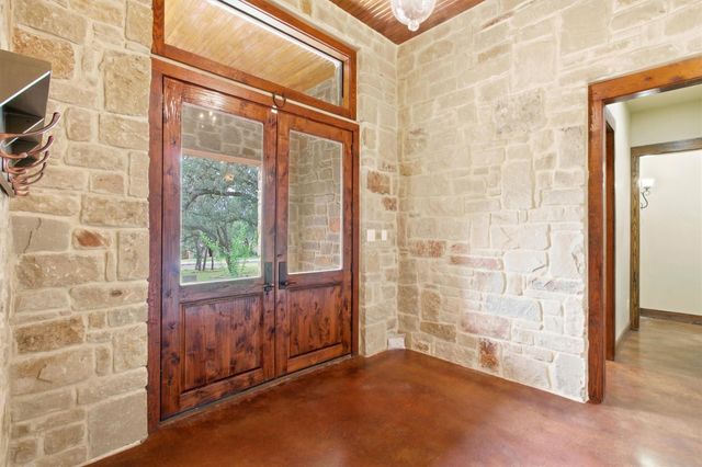 3121 Summit Ridge DR, San Marcos, TX 78666