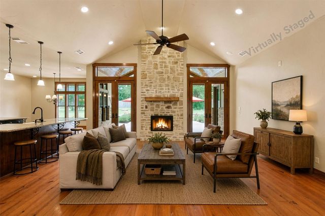 3121 Summit Ridge DR, San Marcos, TX 78666