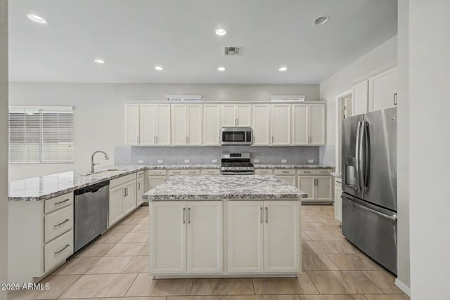 3047 E AUSTIN Drive, Gilbert, AZ 85296