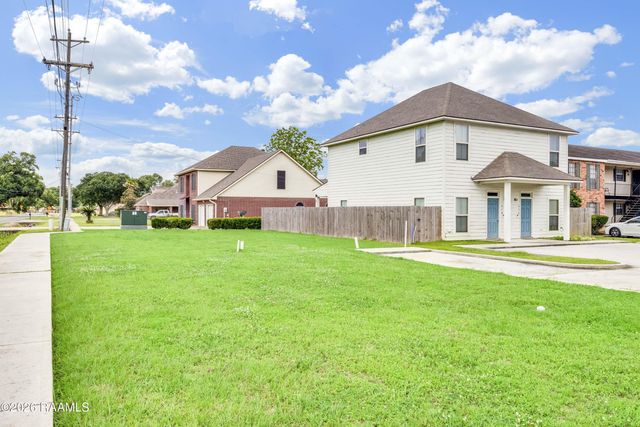 420 Row 3, Lafayette, LA 70508