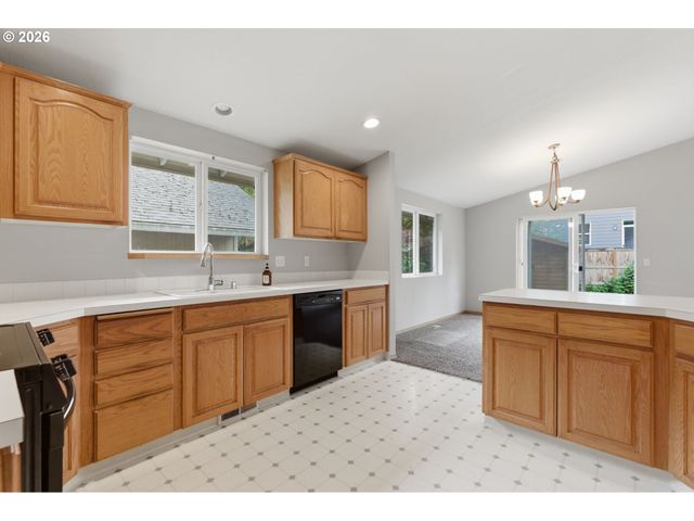 5902 Ne 81ST Ave, Vancouver, WA 98662