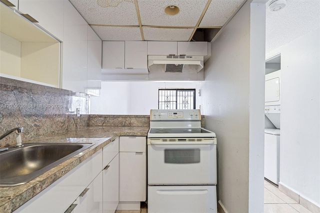2331 W 66th Pl 201, Hialeah, FL 33016
