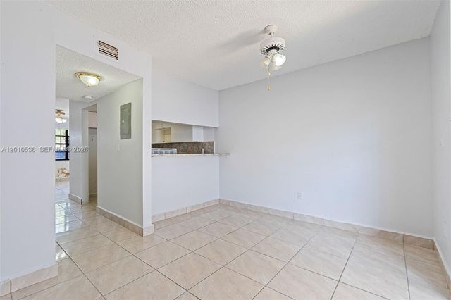 2331 W 66th Pl 201, Hialeah, FL 33016
