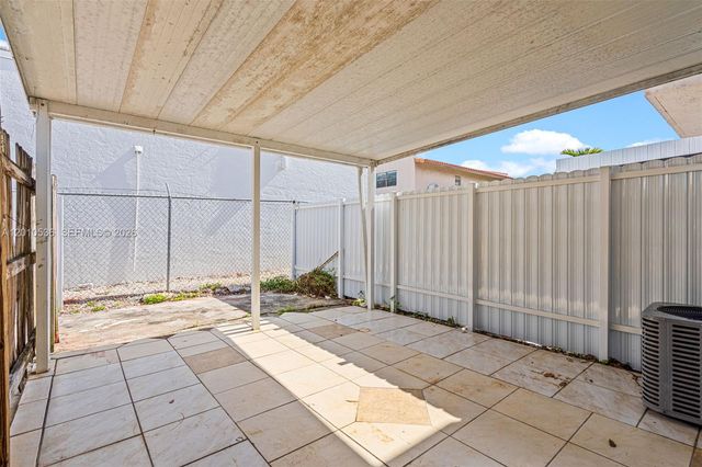 2331 W 66th Pl 201, Hialeah, FL 33016