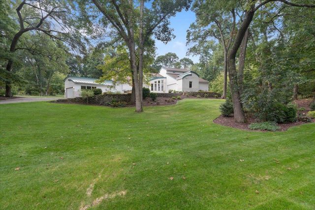 1484 Ravenoaks Trail, Oregon, WI 53575