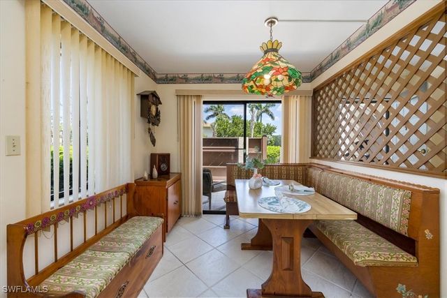 536 Lake Louise CIR B102, Naples, FL 34110