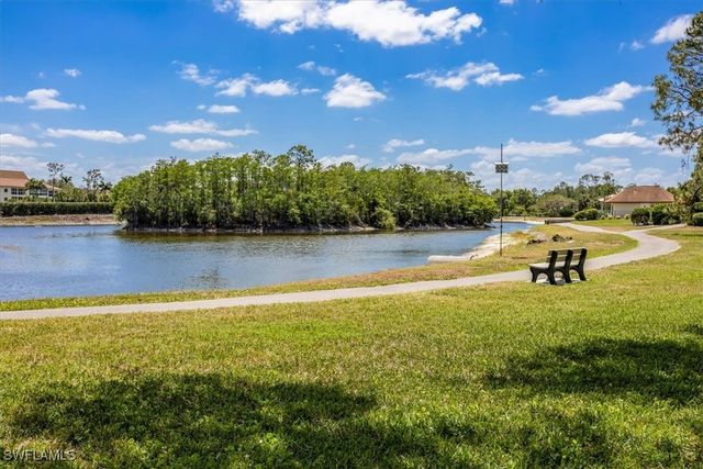 536 Lake Louise CIR B102, Naples, FL 34110