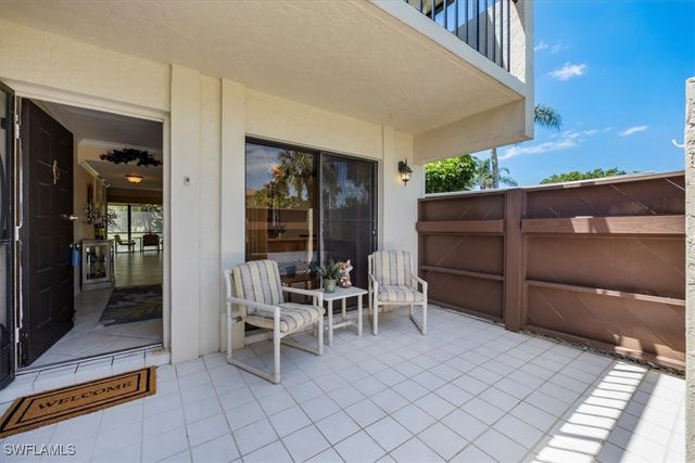 536 Lake Louise CIR B102, Naples, FL 34110