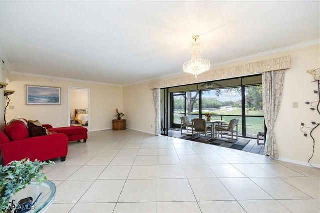 536 Lake Louise CIR B102, Naples, FL 34110