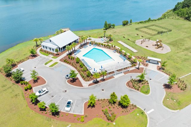 571 Pontoon Road, Huger, SC 29450