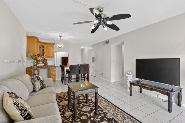 4200 NW 3rd Ct 141, Plantation, FL 33317