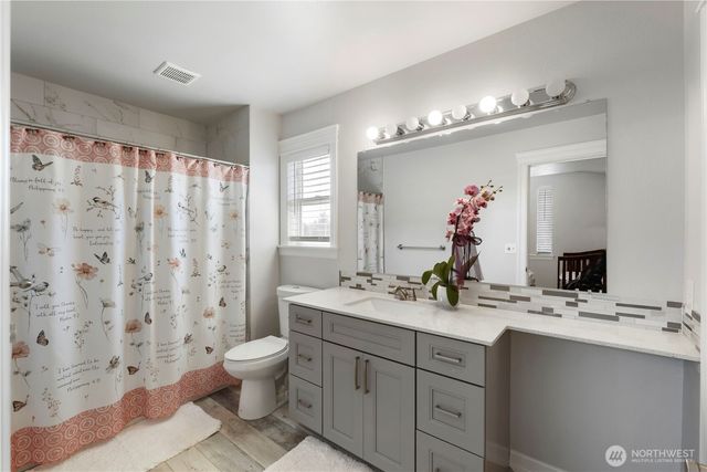 15718 44th Avenue Ct E, Tacoma, WA 98446