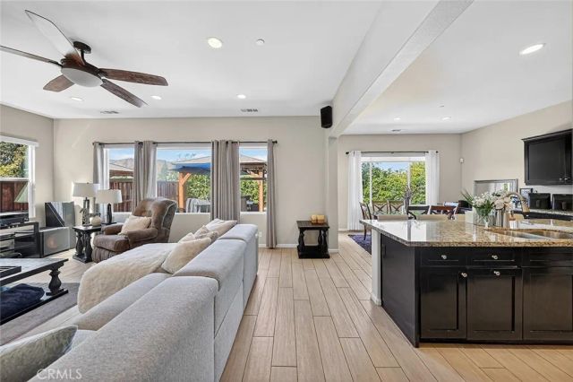 10850 Calle Bella, Riverside, CA 92503
