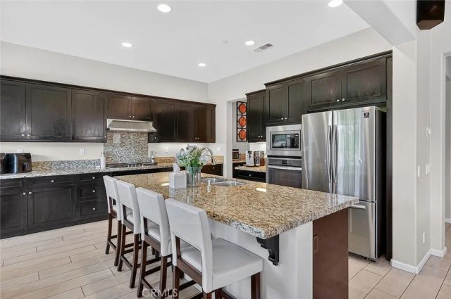 10850 Calle Bella, Riverside, CA 92503
